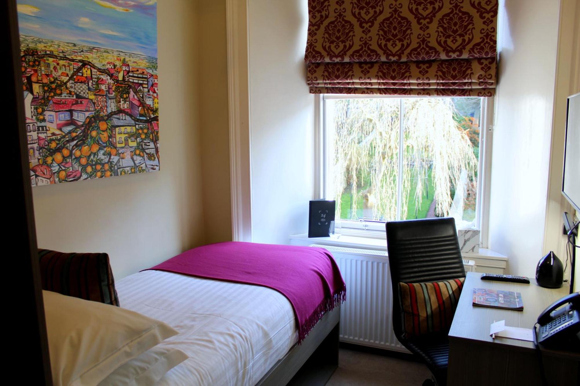 24 Royal Terrace Hotel Edinburgh Room photo
